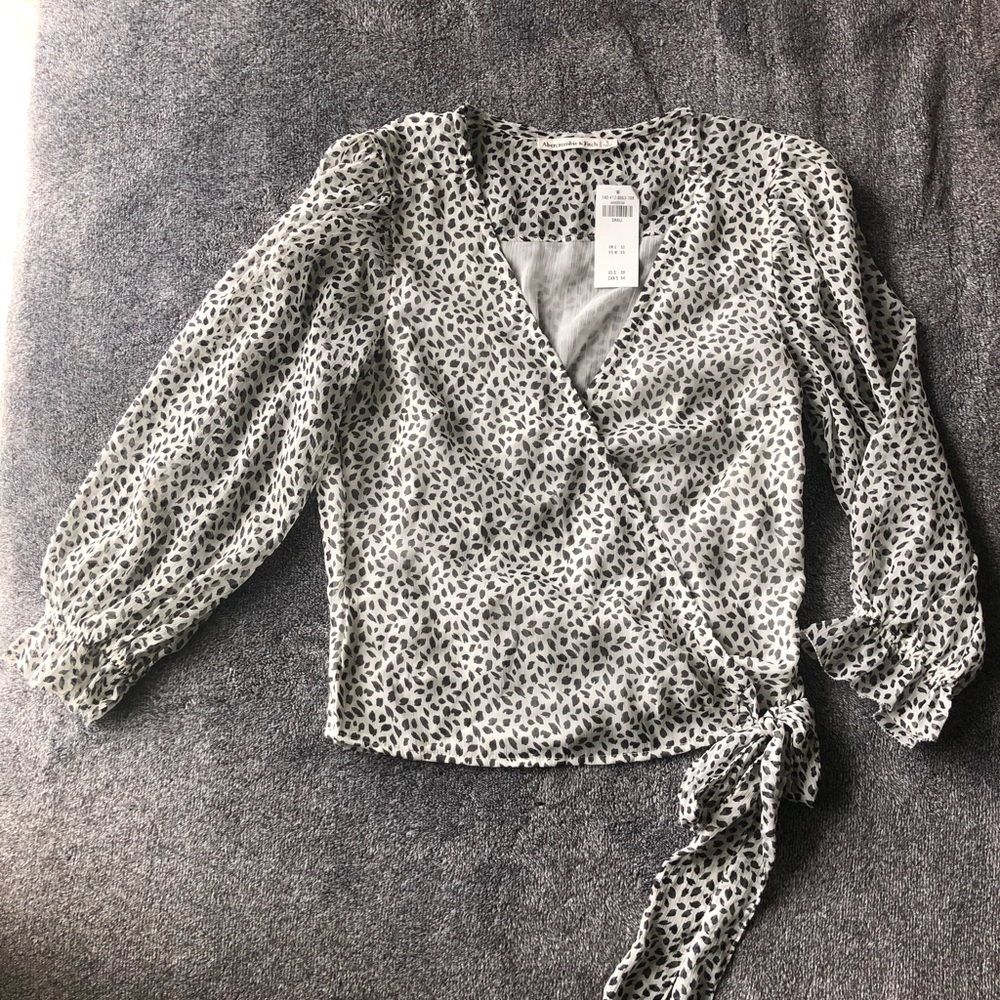 Sheer Top - Picture 2 of 6